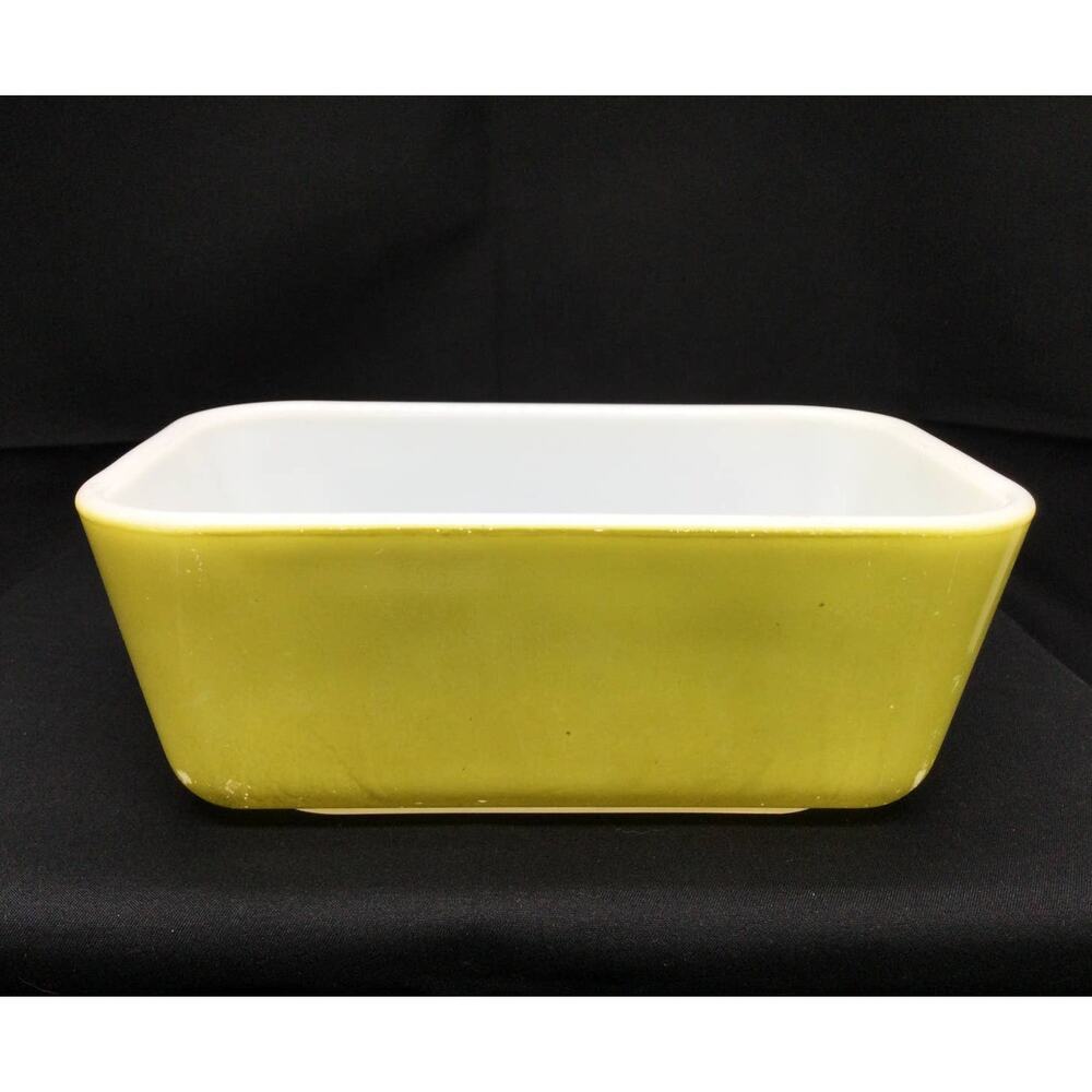 Vintage 1960s Pyrex 0502 Verde Green 1.5 pt refrigerator dish